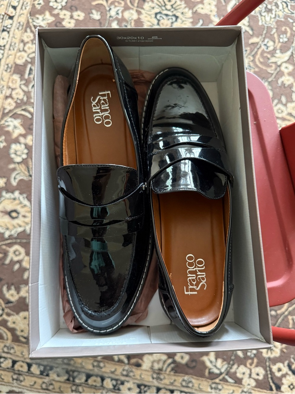 🍁🍁NEVER WORN Franco Sarto Women’s Black Patent Penny Loafers